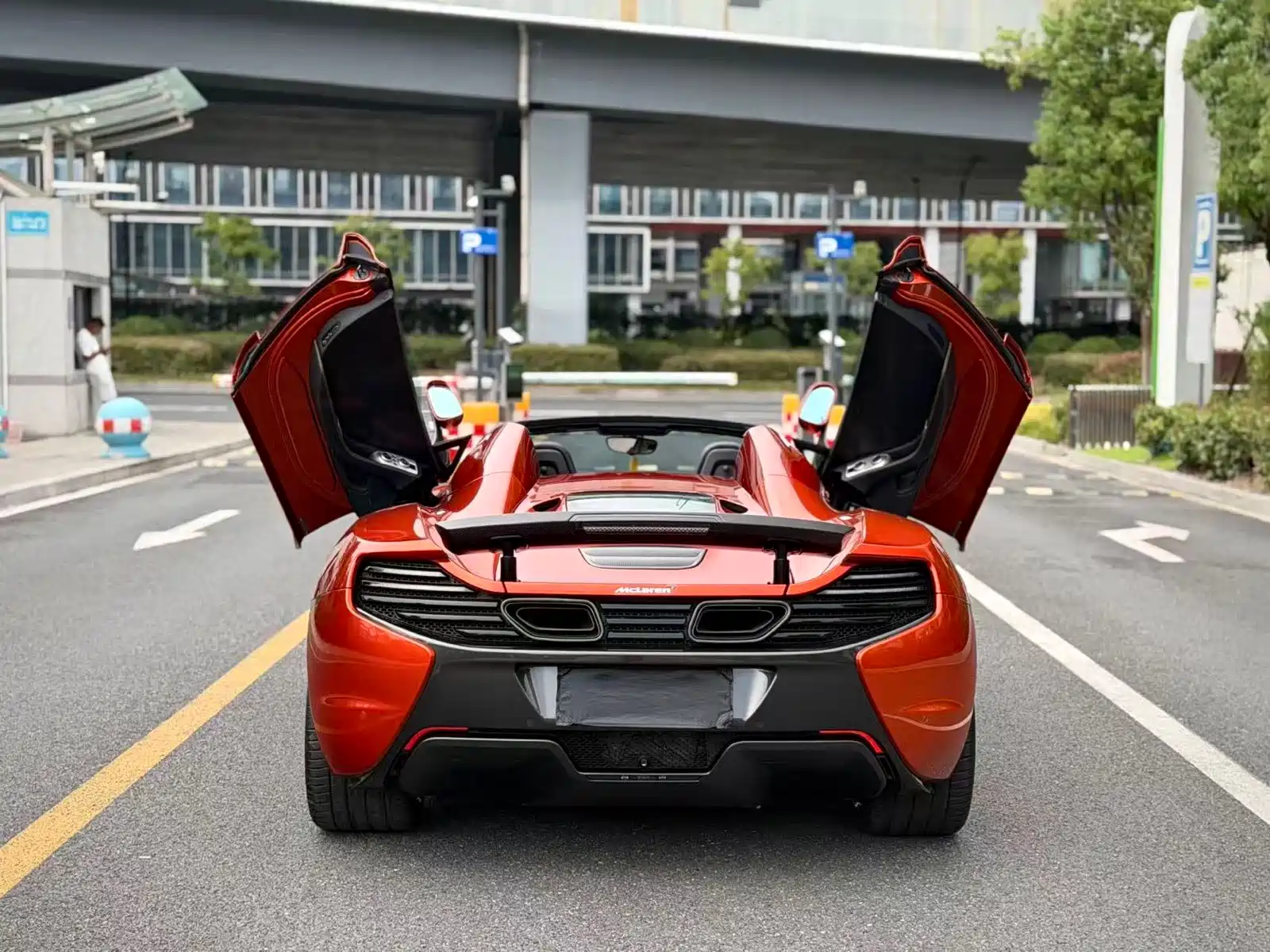Фото 4 - McLaren 625C