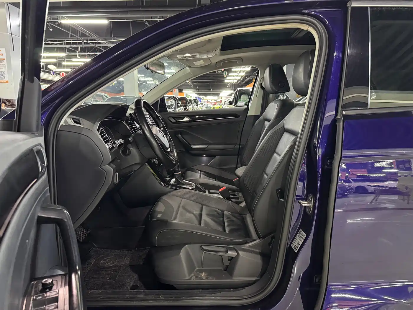 Volkswagen T-ROC 2018 280TSI DSG 2WD Comfort (China V) фото 6