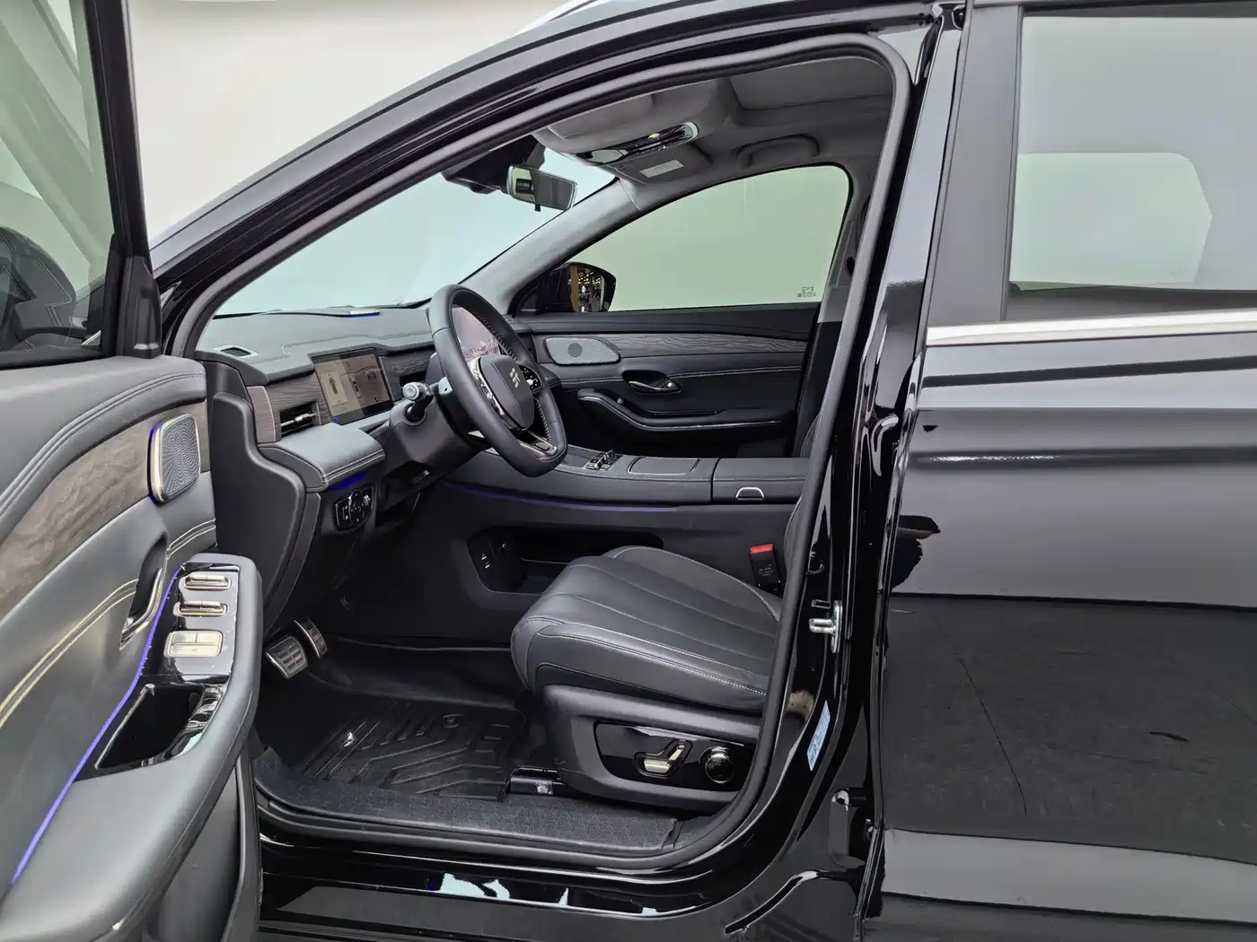Jetour Shanhai L9 2025 2025 Model 1.5TD 2DHT Flagship 6-Seater