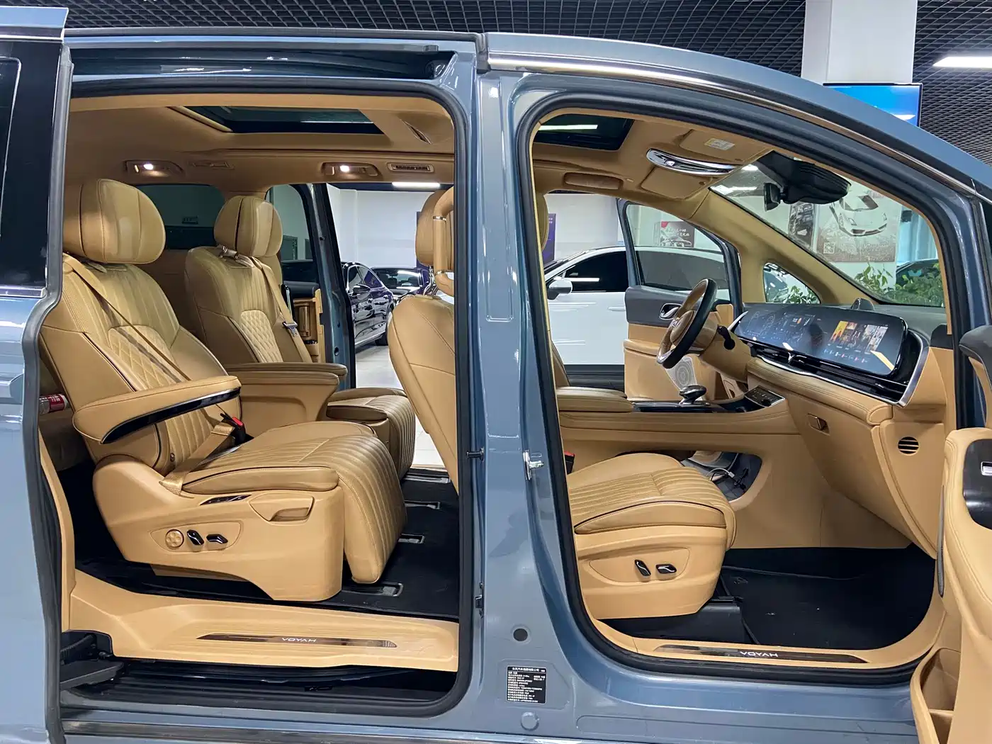 Voyah Auto Voyah Dreamer 2022 Low-carbon Dream+Smart Package фото 20