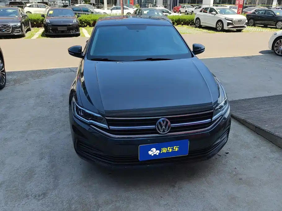 Фото 2 - Volkswagen Bora