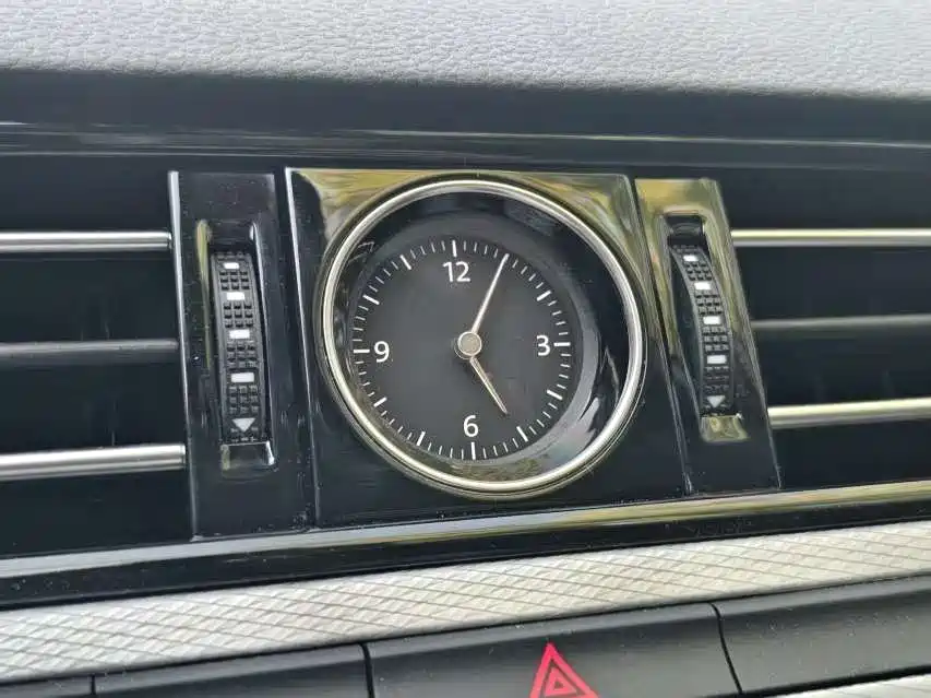 Volkswagen Magotan 2023 Model 2 Million Commemorative Edition 330TSI DSG Luxury фото 11