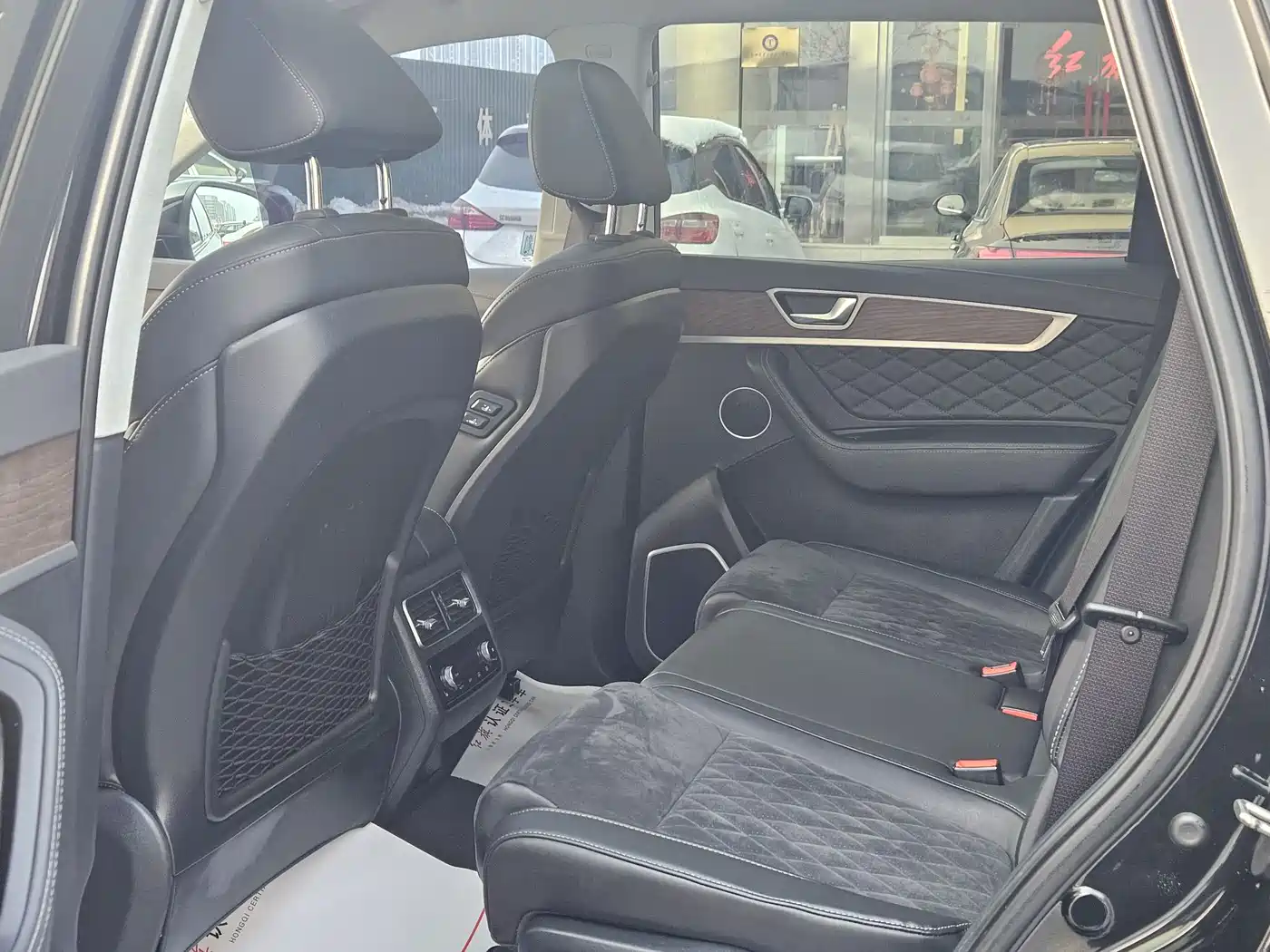 Hongqi HS7 2022 3.0T Automatic 4WD ZhiLian QiXiang Edition 5-seater фото 5