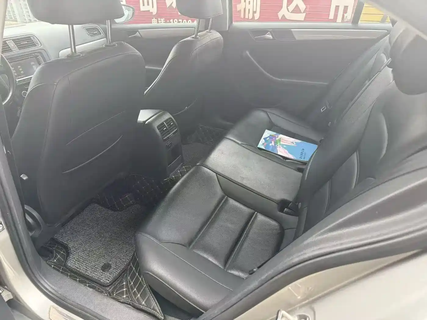 Volkswagen Sagitar 2014 Facelift 1.6L Automatic Comfort фото 9