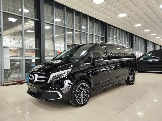MERCEDES-BENZ V CLASS
