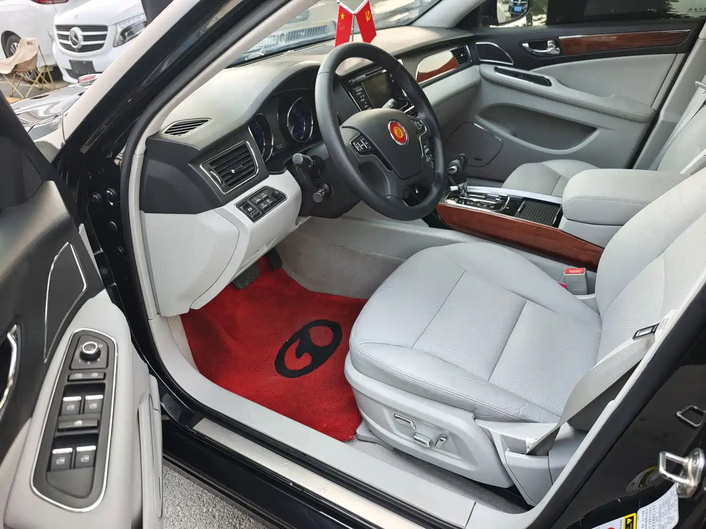 Hongqi H7 2016 2015 2.0T Luxury
