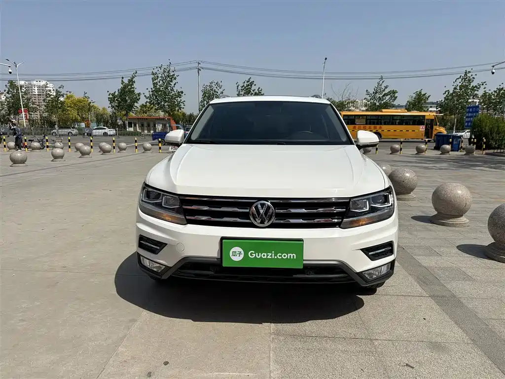 Volkswagen Tiguan L 2020 330TSI Auto 2WD Smart Luxury China VI фото 3