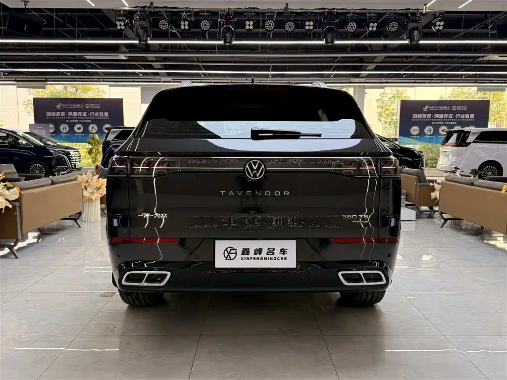 Volkswagen Talagon 2023 380TSI 4WD R-Line Touring Edition фото 25