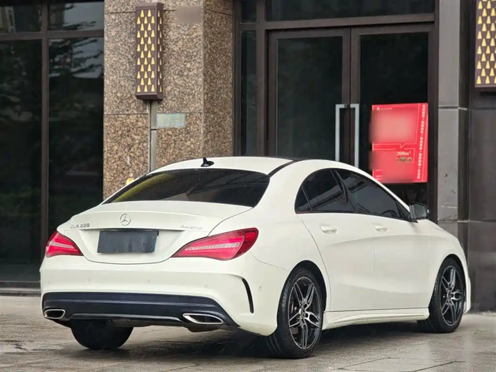 Mercedes-Benz CLA (Import) 2017 Facelift CLA 220 4MATIC фото 6