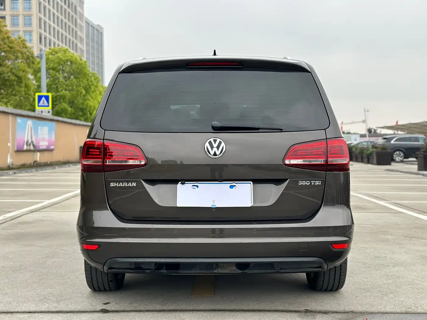 Volkswagen Sharan 2018 380TSI Comfort 7-Seater фото 5