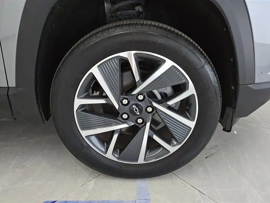 Chevrolet Equinox Plus 2024 102km RS Ultimate Edition фото 6