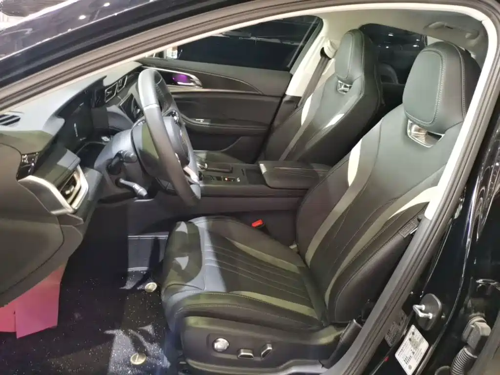 Hongqi H6 2026 2023 2.0T Comfort Edition
