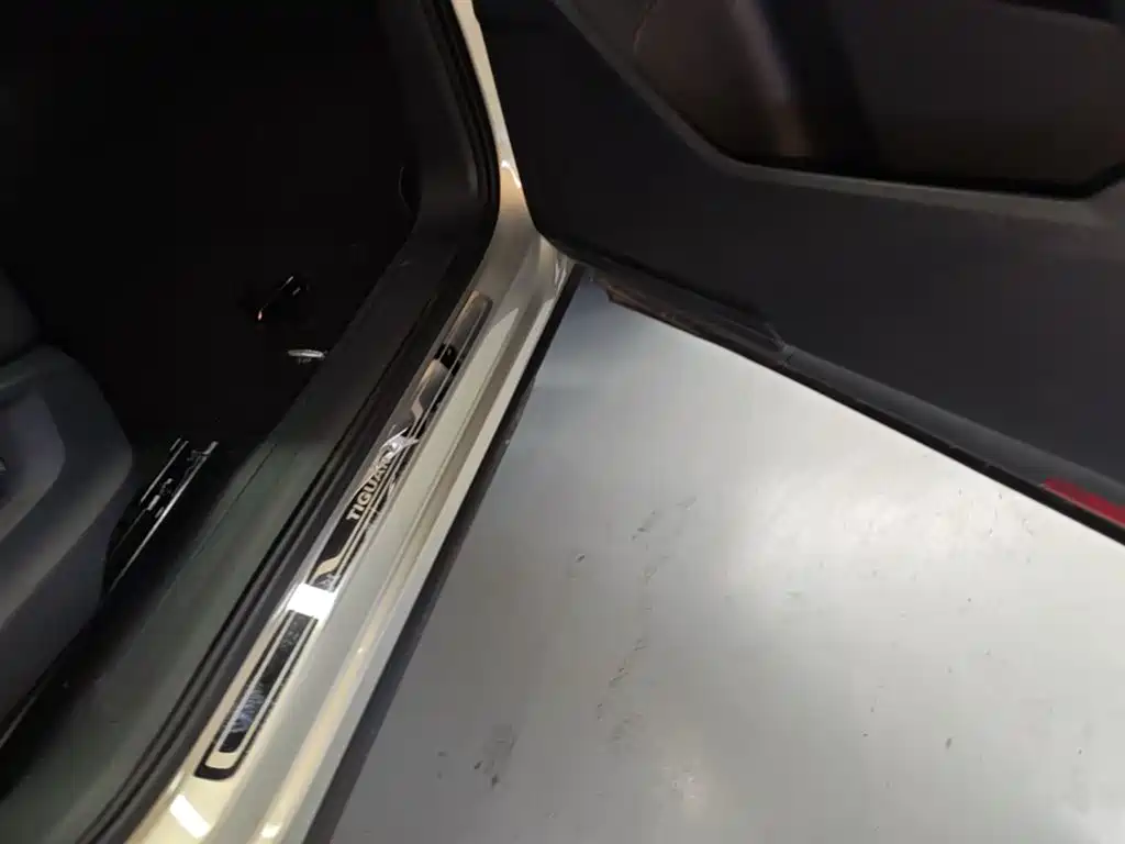 Volkswagen Tiguan L 2019 380TSI Auto AWD Smart Luxury Edition China V фото 21