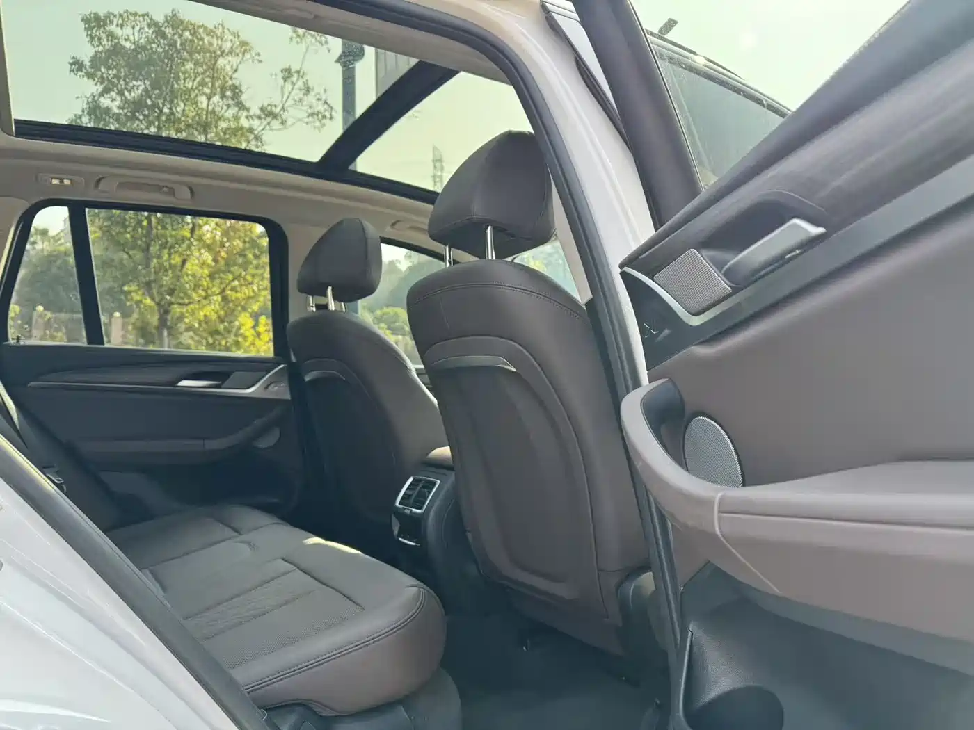 BMW X3 2022 Facelift xDrive30i Leading M Shadow Edition фото 10