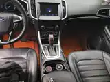 Фото 14 - Ford Edge