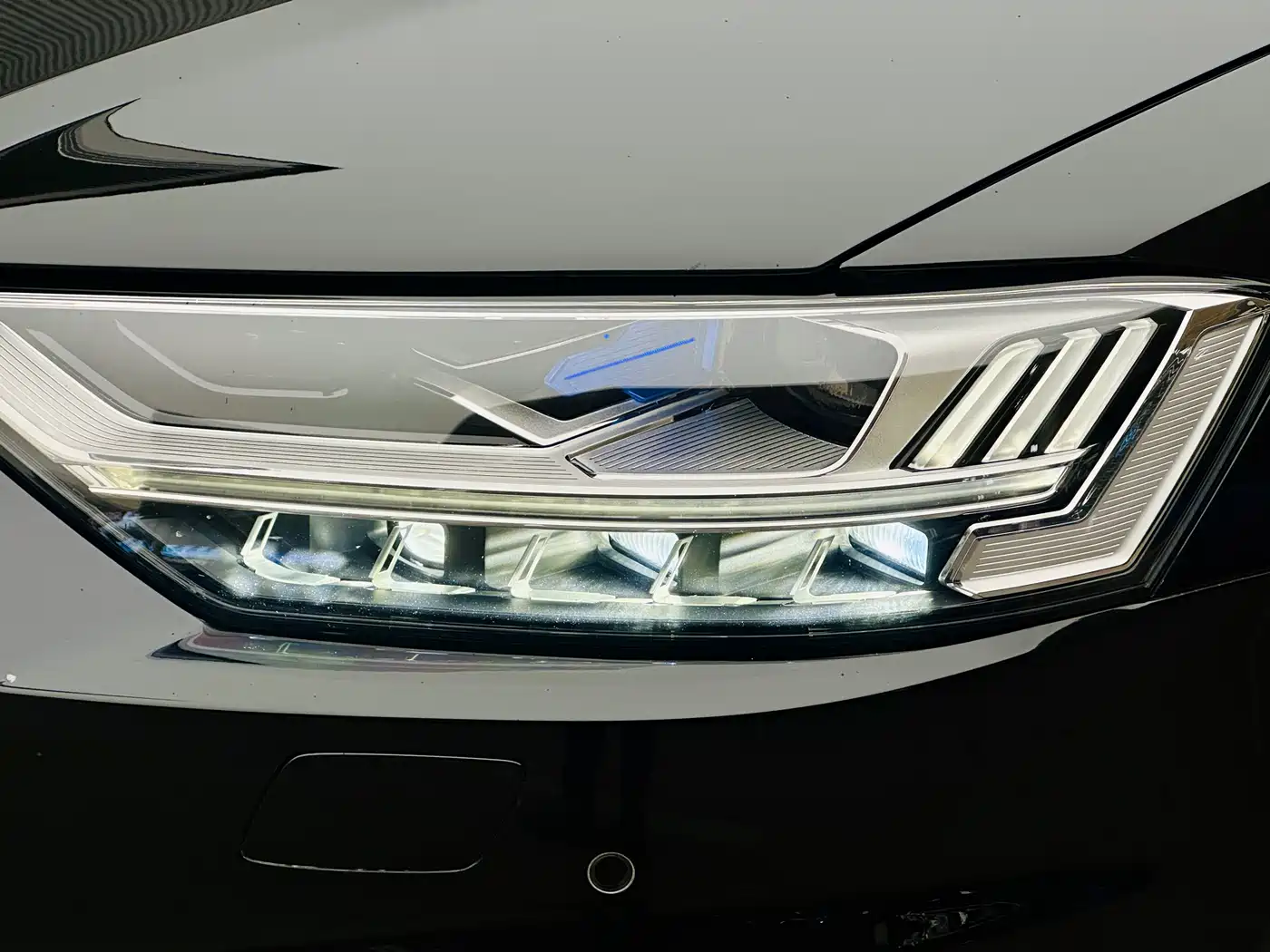 Audi A8 2019 A8L 55 TFSI quattro Premium фото 17