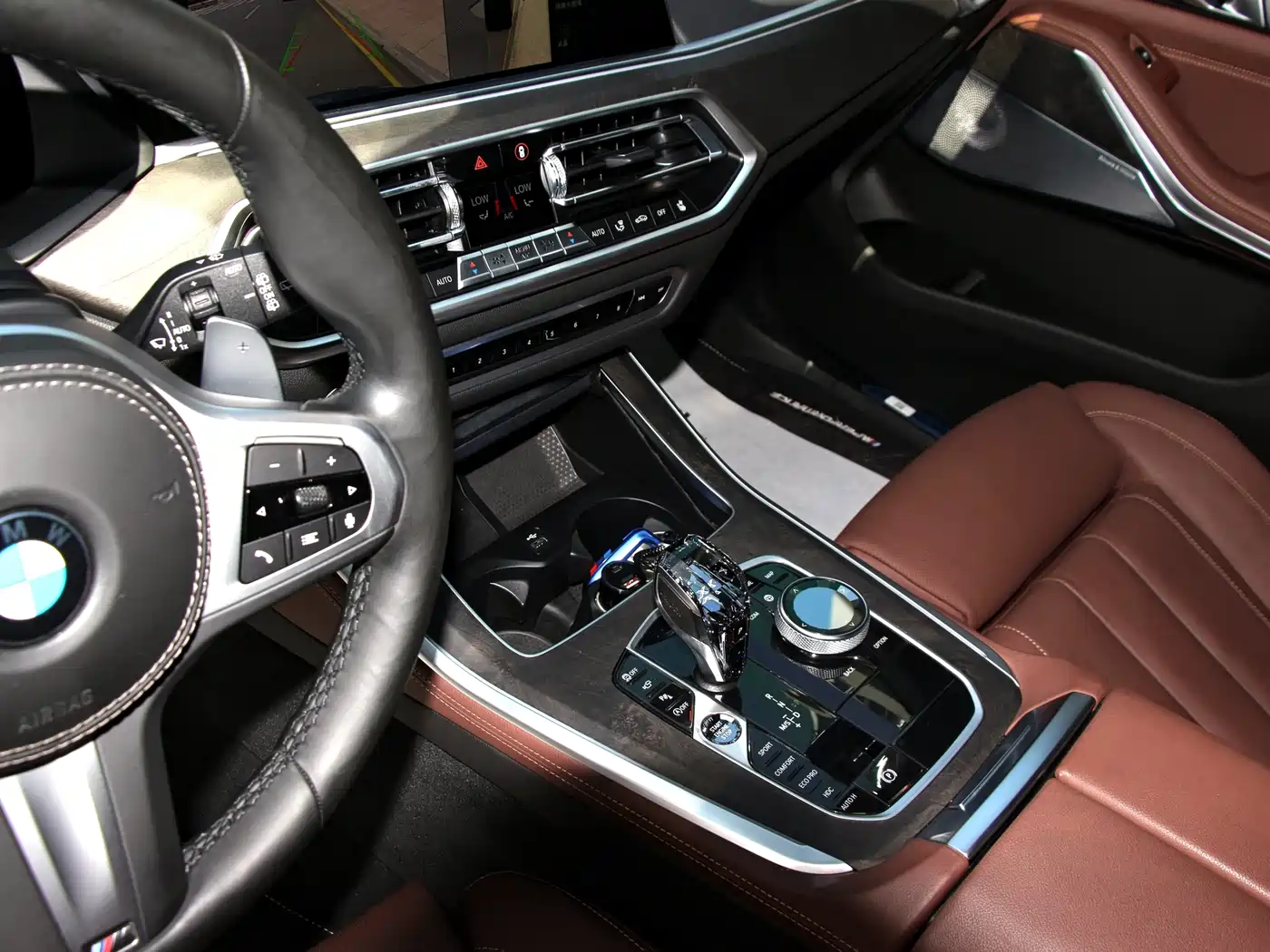 BMW X5 (Import) 2022 xDrive40i Premium M Sport Package фото 16