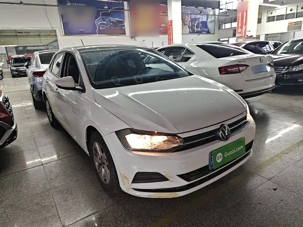 Volkswagen Polo 2023 Plus 1.5L Automatic Panorama Enjoyment Edition фото 4