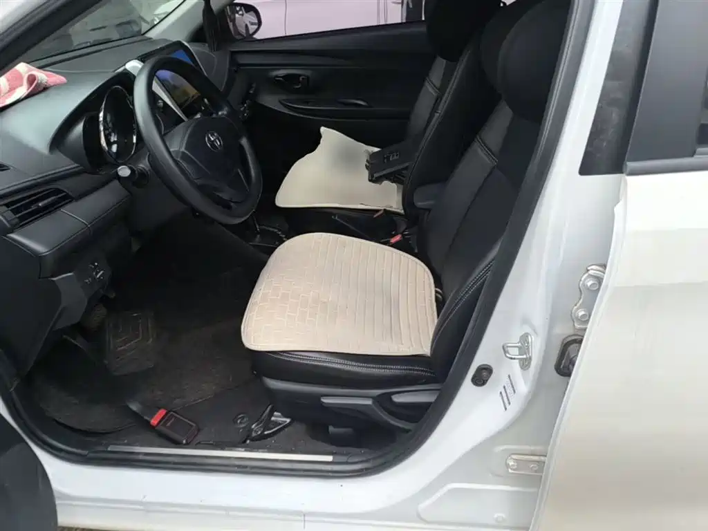 Toyota YARiS L Zhi Xuan 2016 Facelift 1.5E CVT Charming Edition фото 15