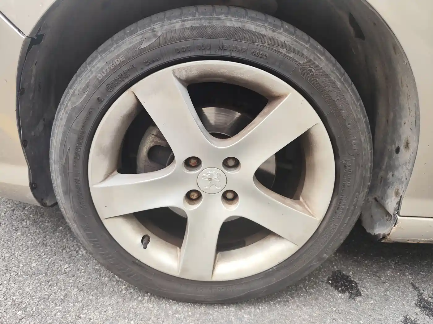 Peugeot 408 2013 2.0L Automatic Comfort Edition фото 18