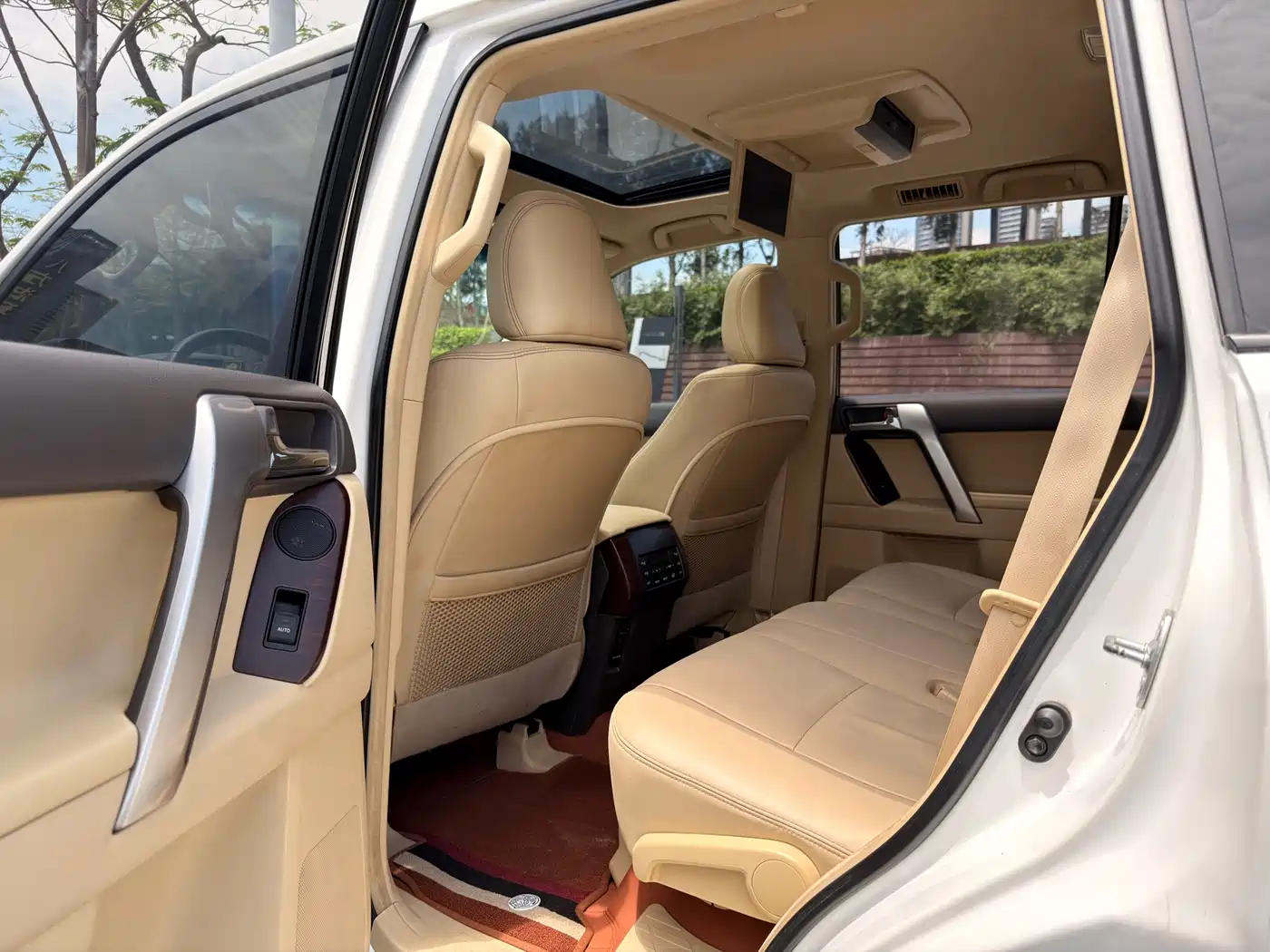 Toyota Prado 2014 4.0L Automatic TX-L NAVI фото 7