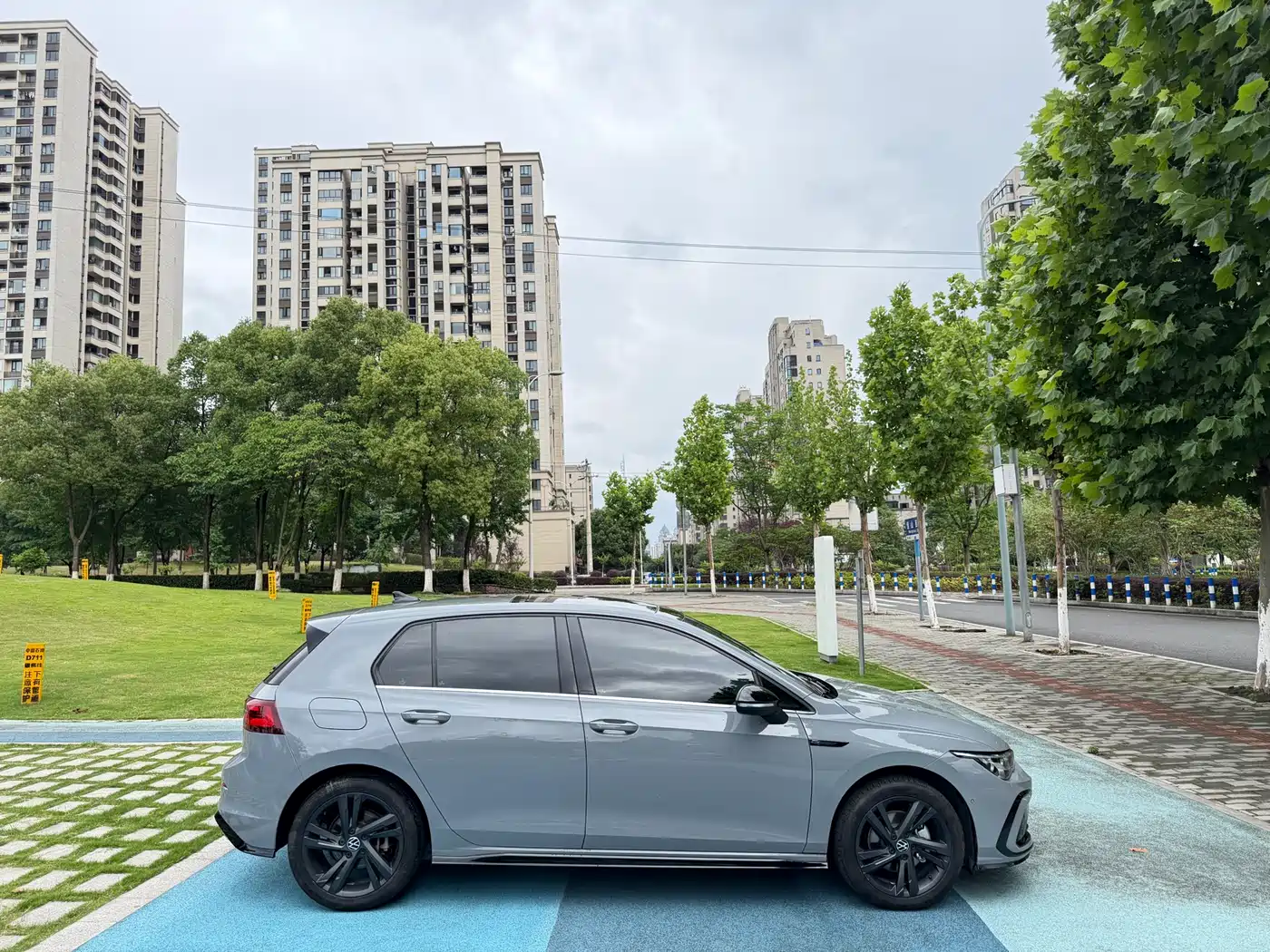 Volkswagen Golf 2021 280TSI DSG R-Line фото 7