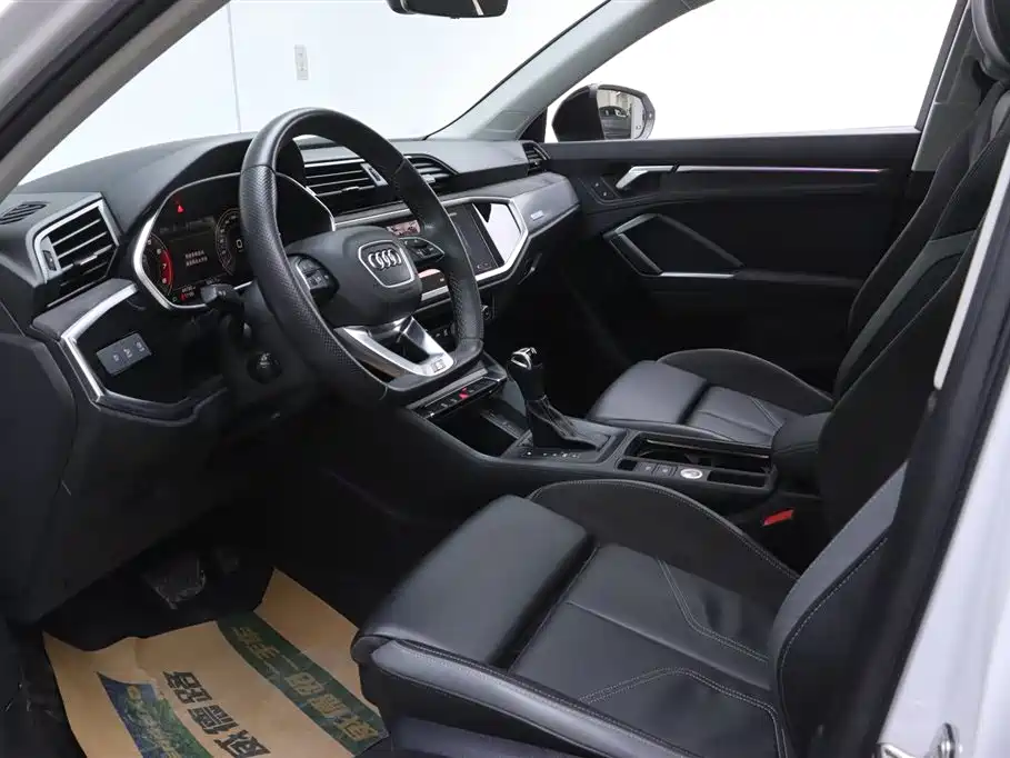 Audi Q3 Sportback 2022 40 TFSI Fashion фото 13