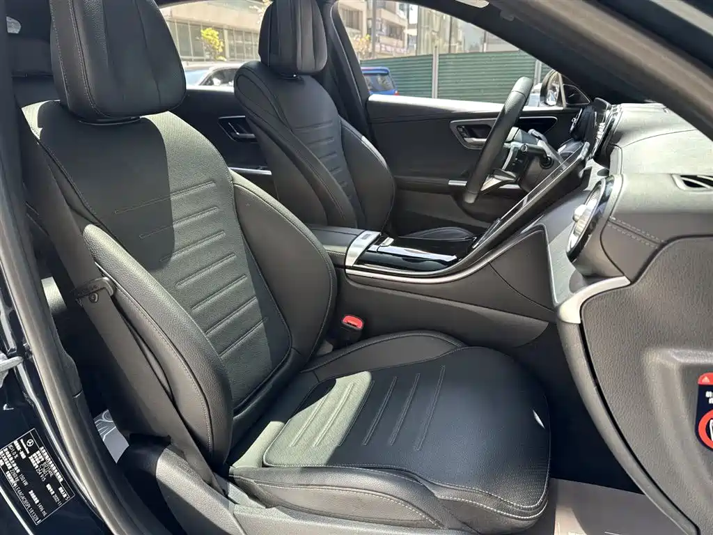 Mercedes-Benz C-Class 2023 C 260 L Night Edition Sport фото 13