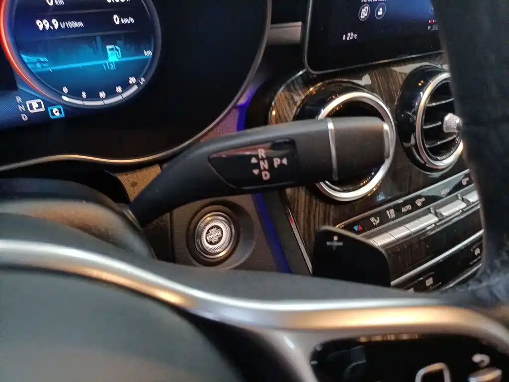 Mercedes-Benz GLC Coupe 2021 GLC 260 4MATIC Coupe SUV фото 10