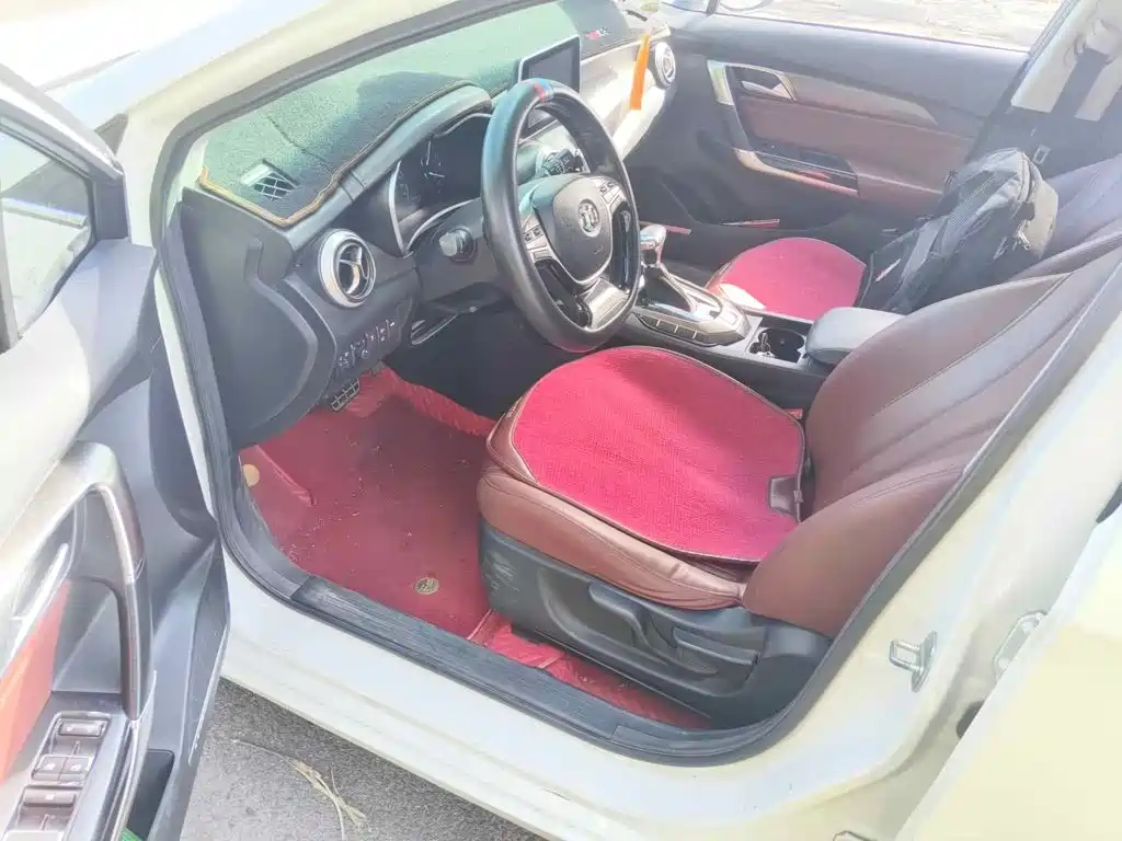 BAIC Senova D50 2018 2018 1.5L CVT Premium Smart Drive Edition