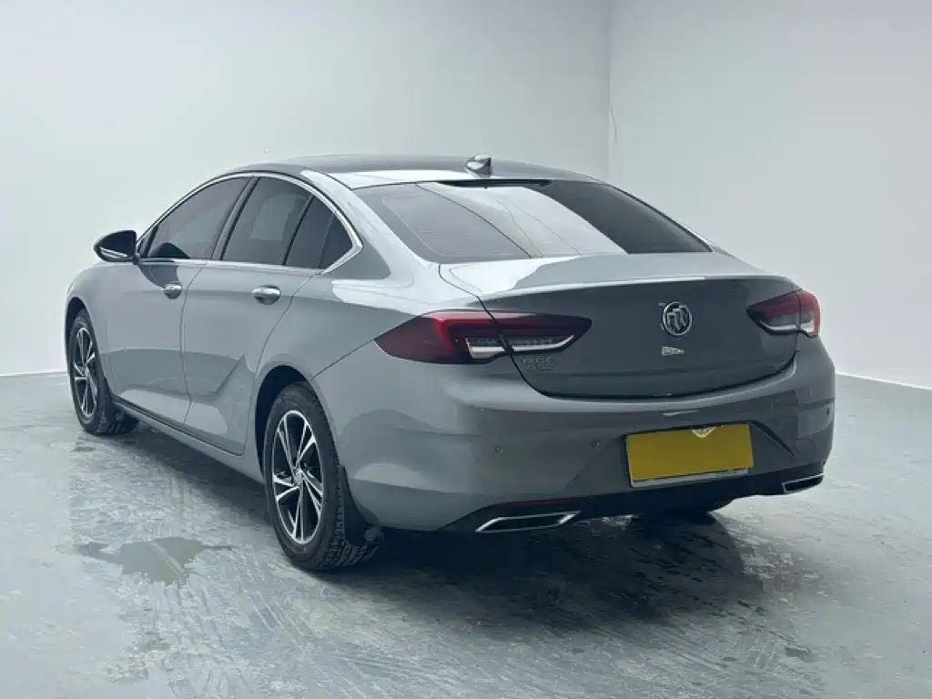 Фото 4 - Buick Regal