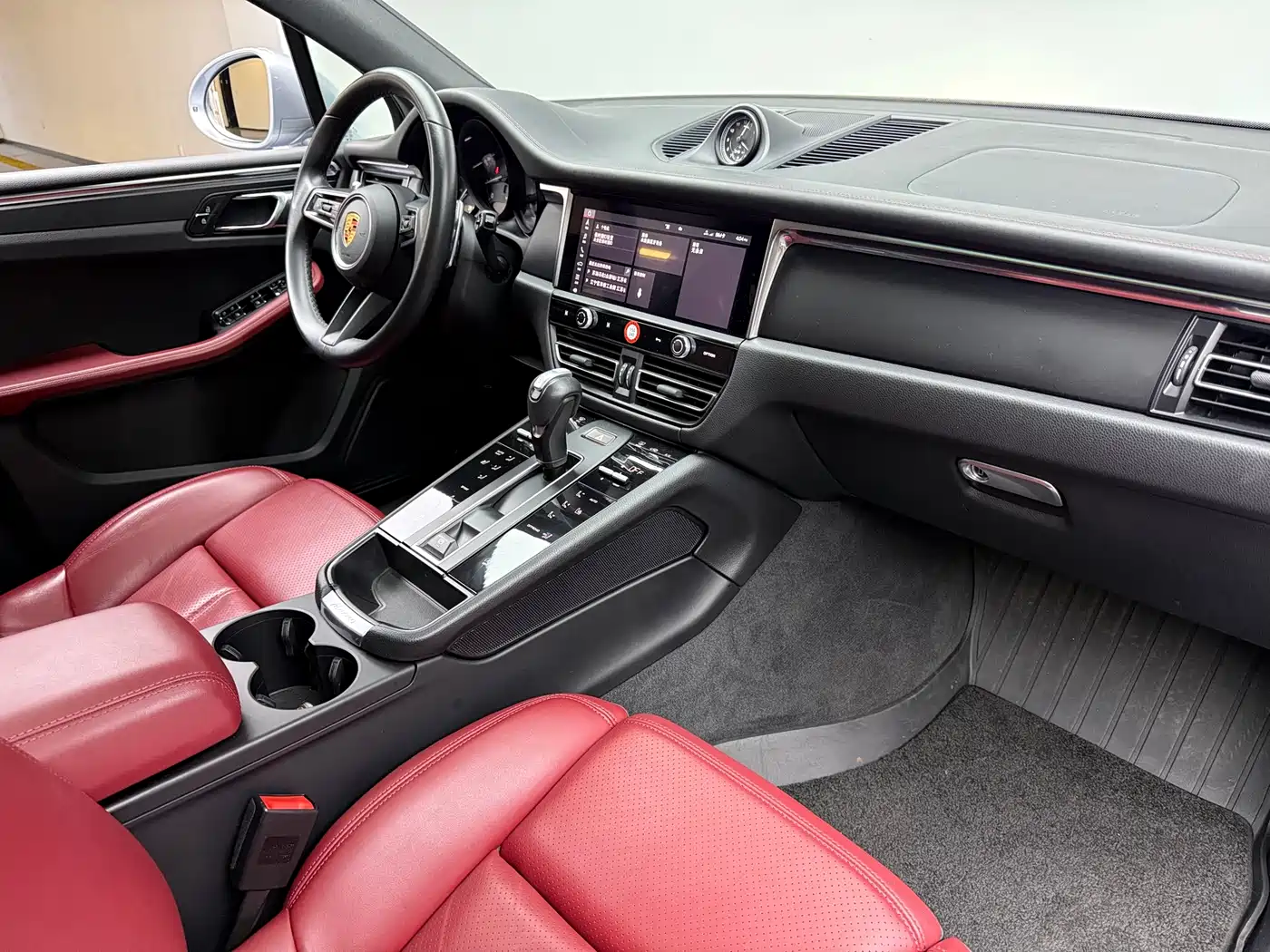 Porsche Macan 2023 Macan 2.0T фото 15