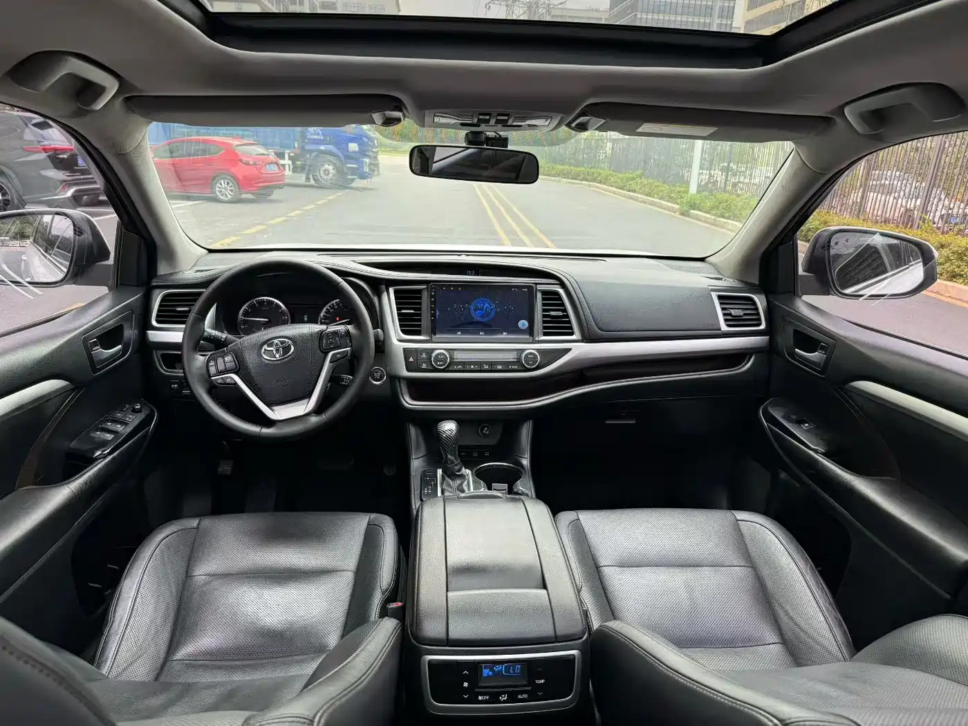 Toyota Highlander 2015 2.0T AWD Luxury Edition 7-seater фото 5