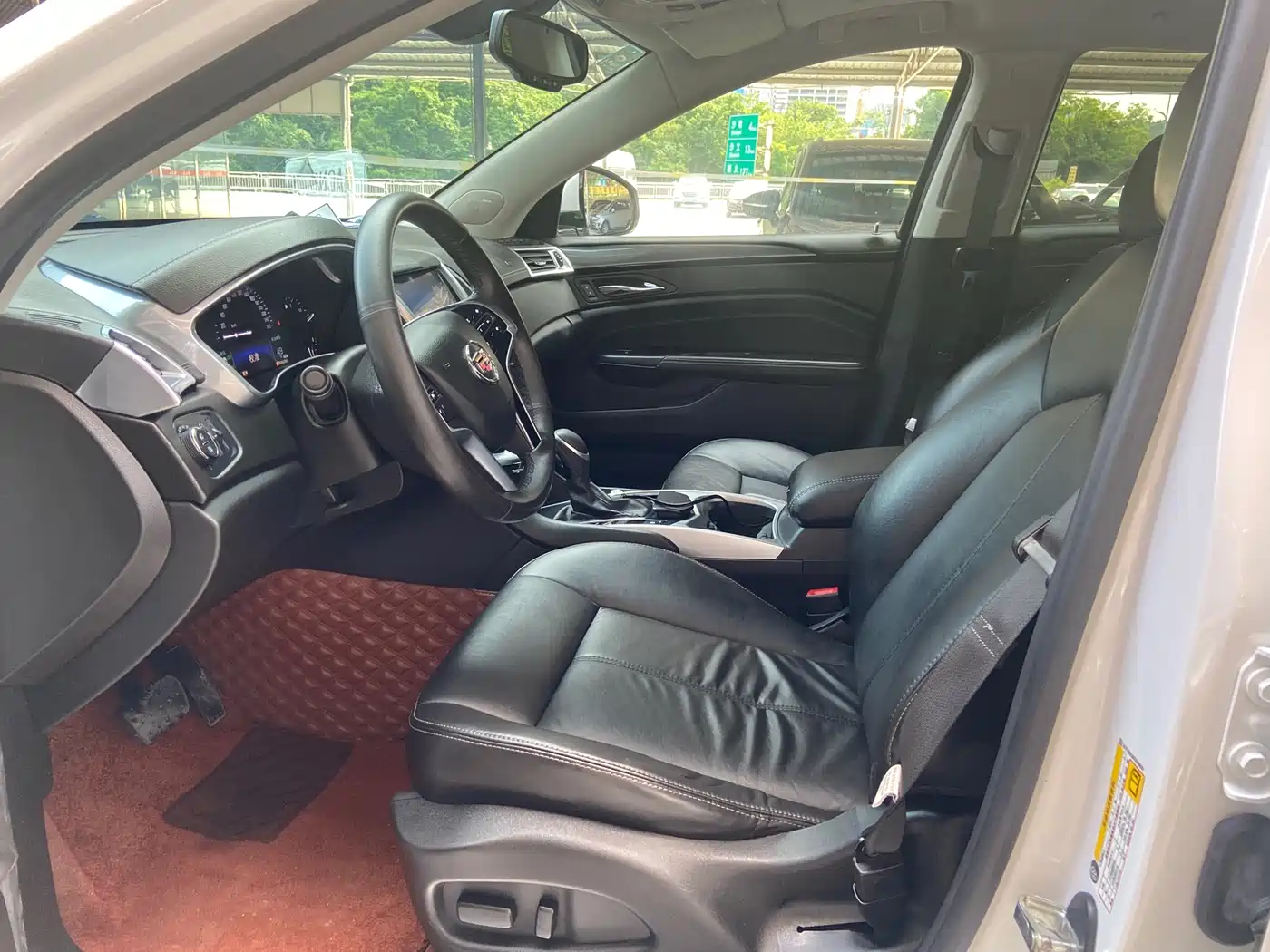 Cadillac SRX 2014 3.0L Comfort Model фото 4