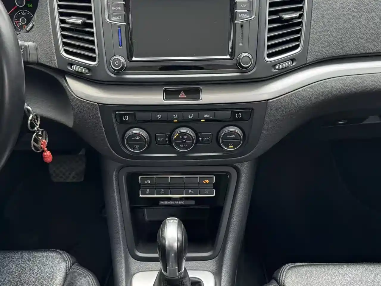 Volkswagen Sharan 2016 380TSI Comfort 7-seater фото 12