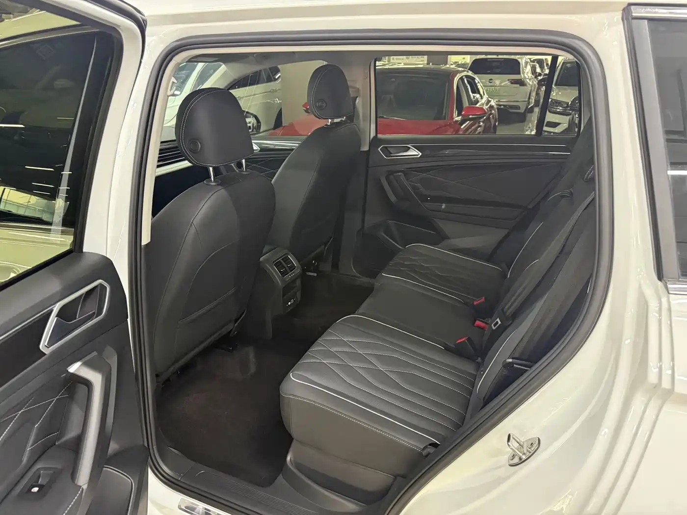 Volkswagen Tiguan L 2023 280TSI 2WD Trend Limited Edition фото 10