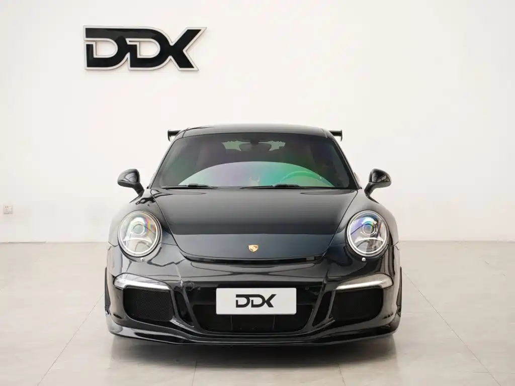 Фото 2 - Porsche 911
