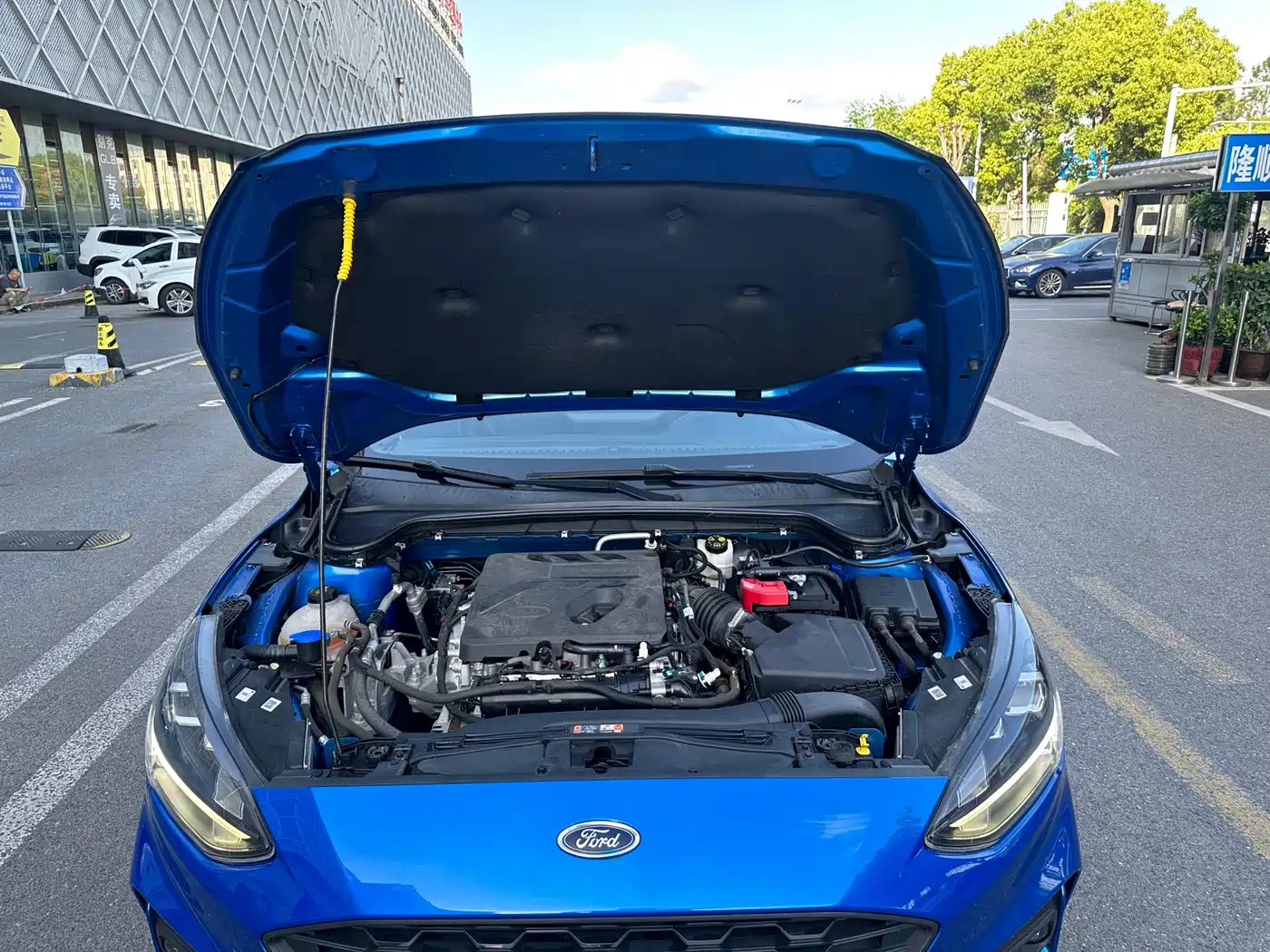 FORD FOX