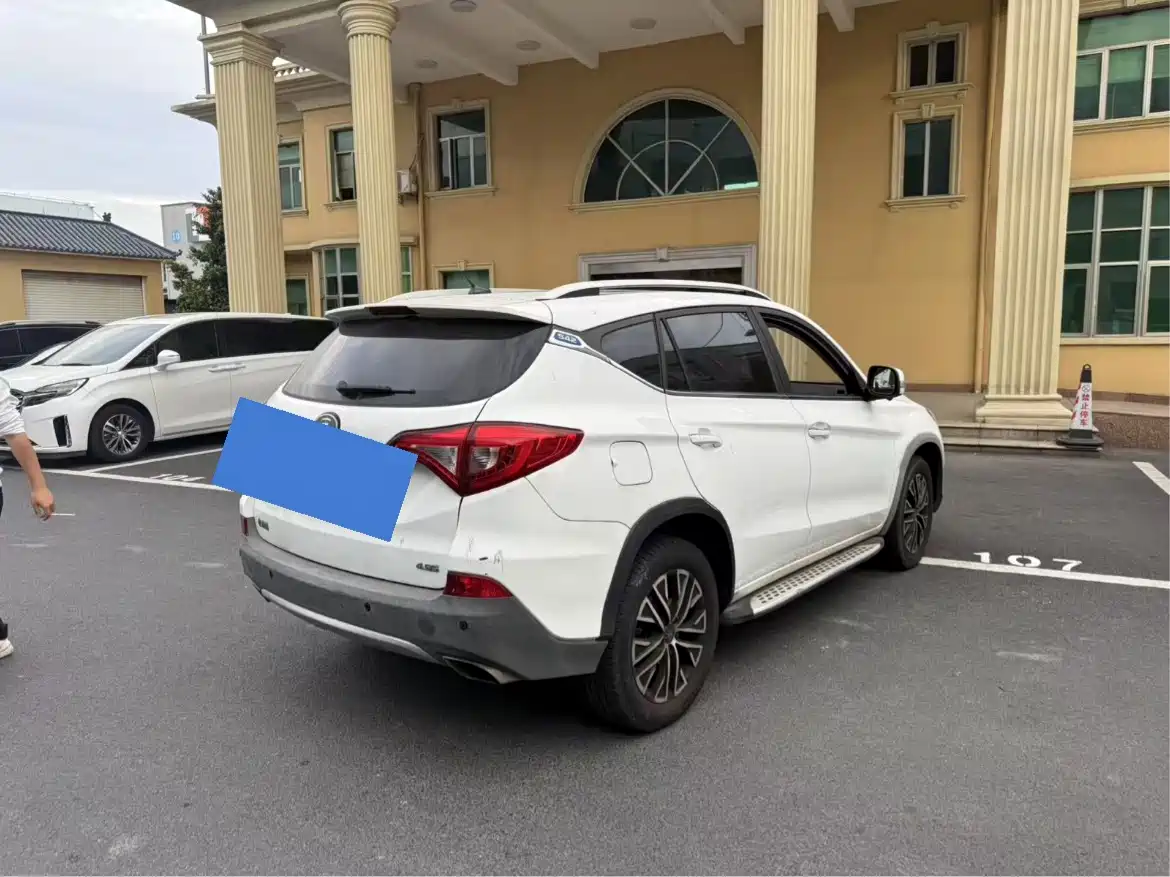 BYD Song New Energy 2017 Song DM 1.5TID Full-time 4WD Premium фото 8