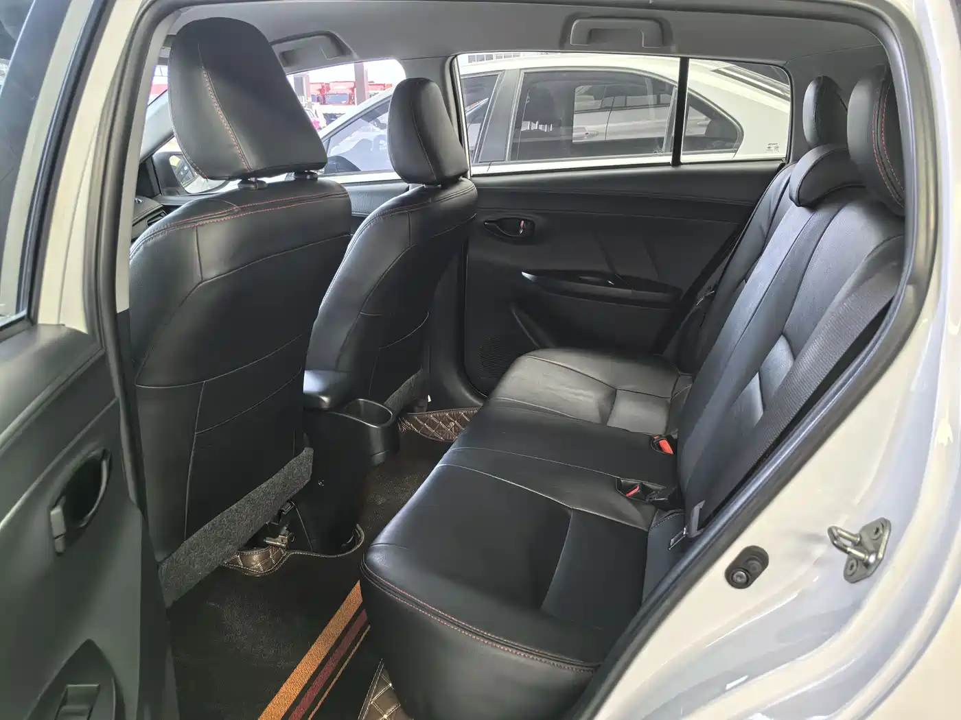 Toyota YARiS L Zhi Xuan 2016 Facelift 1.5E CVT Charming Edition фото 8