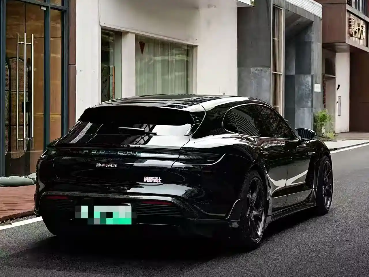 Фото 8 - Porsche Taycan