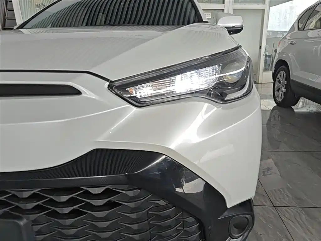 Toyota Frontlander 2023 2.0L CVT Elite Edition фото 24