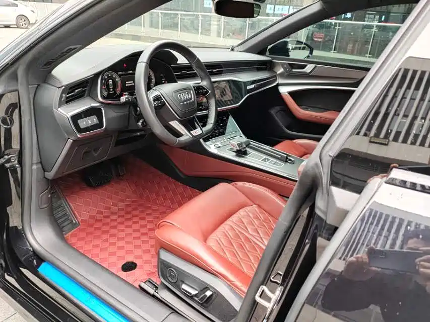 Audi A7L 2024 45 TFSI quattro S-line Black Warrior Edition фото 6