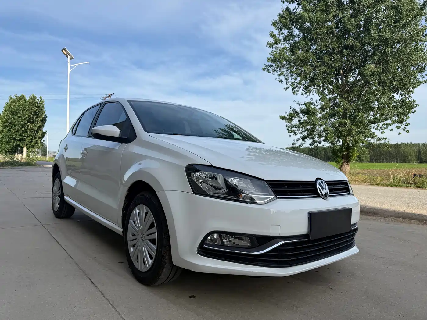 Volkswagen Polo 2016 1.6L Automatic Comfort фото 3