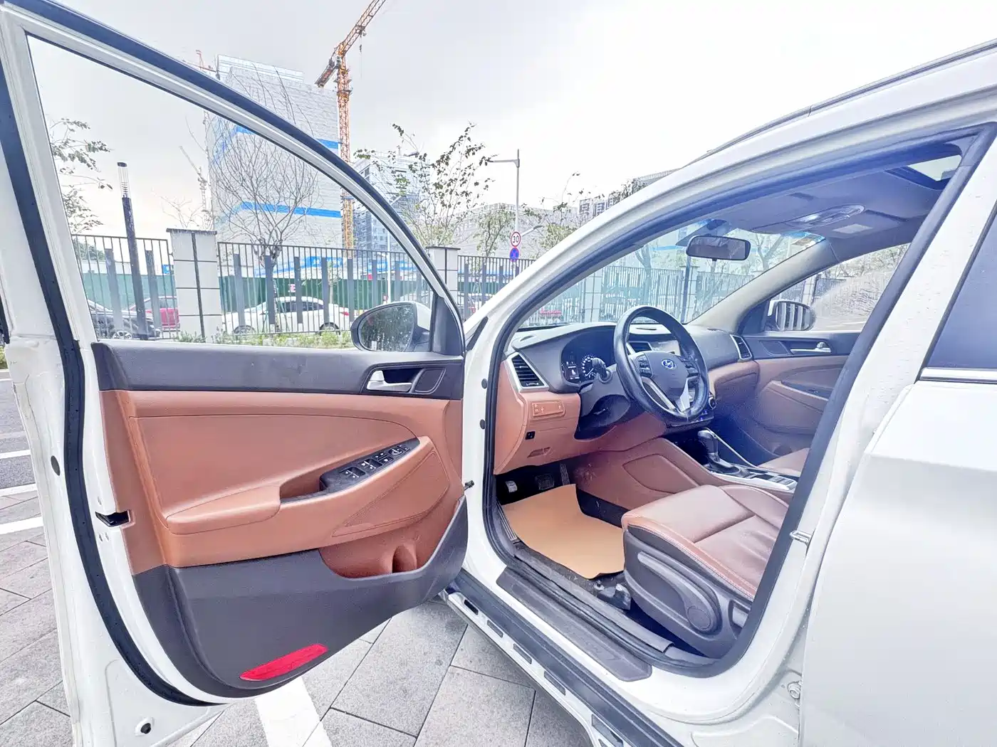 Hyundai Tucson 2015 1.6T Dual Clutch 2WD Smart фото 20