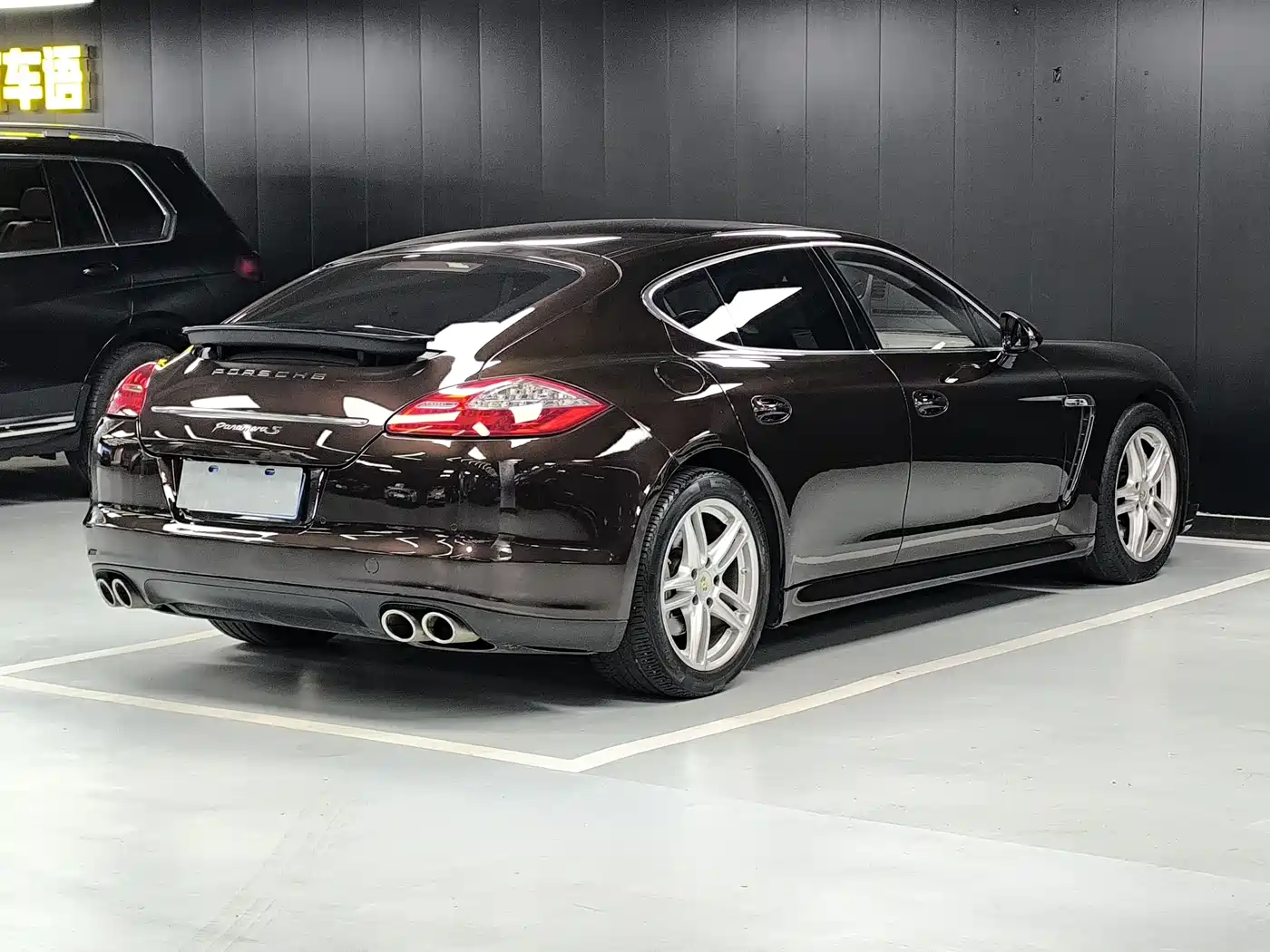 Porsche Panamera 2010 Model Panamera S 4.8L фото 14