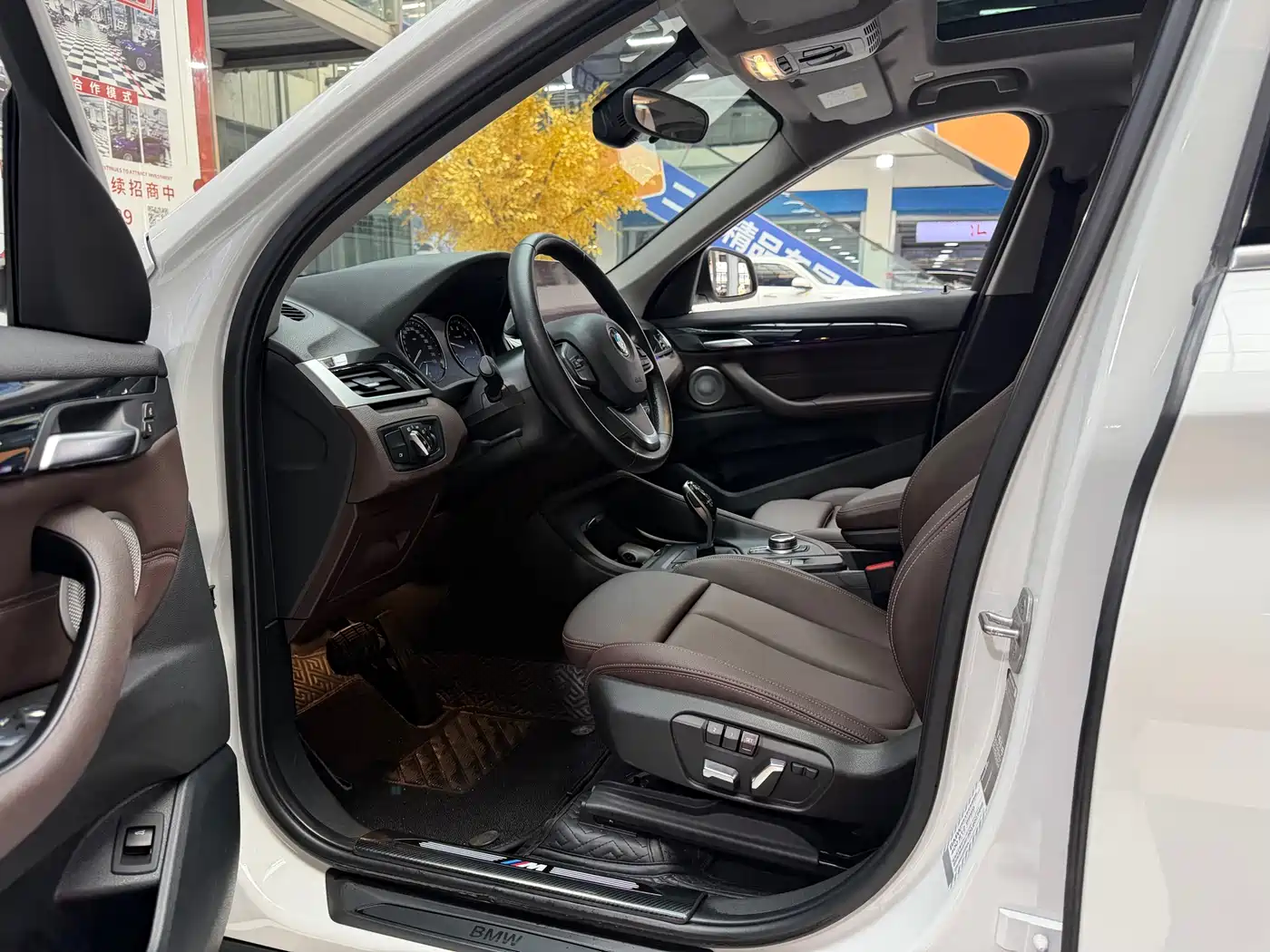 BMW X1 2022 sDrive20Li Fashion фото 9