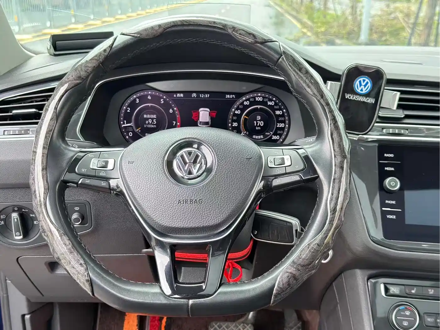 Фото 7 - Volkswagen Tiguan