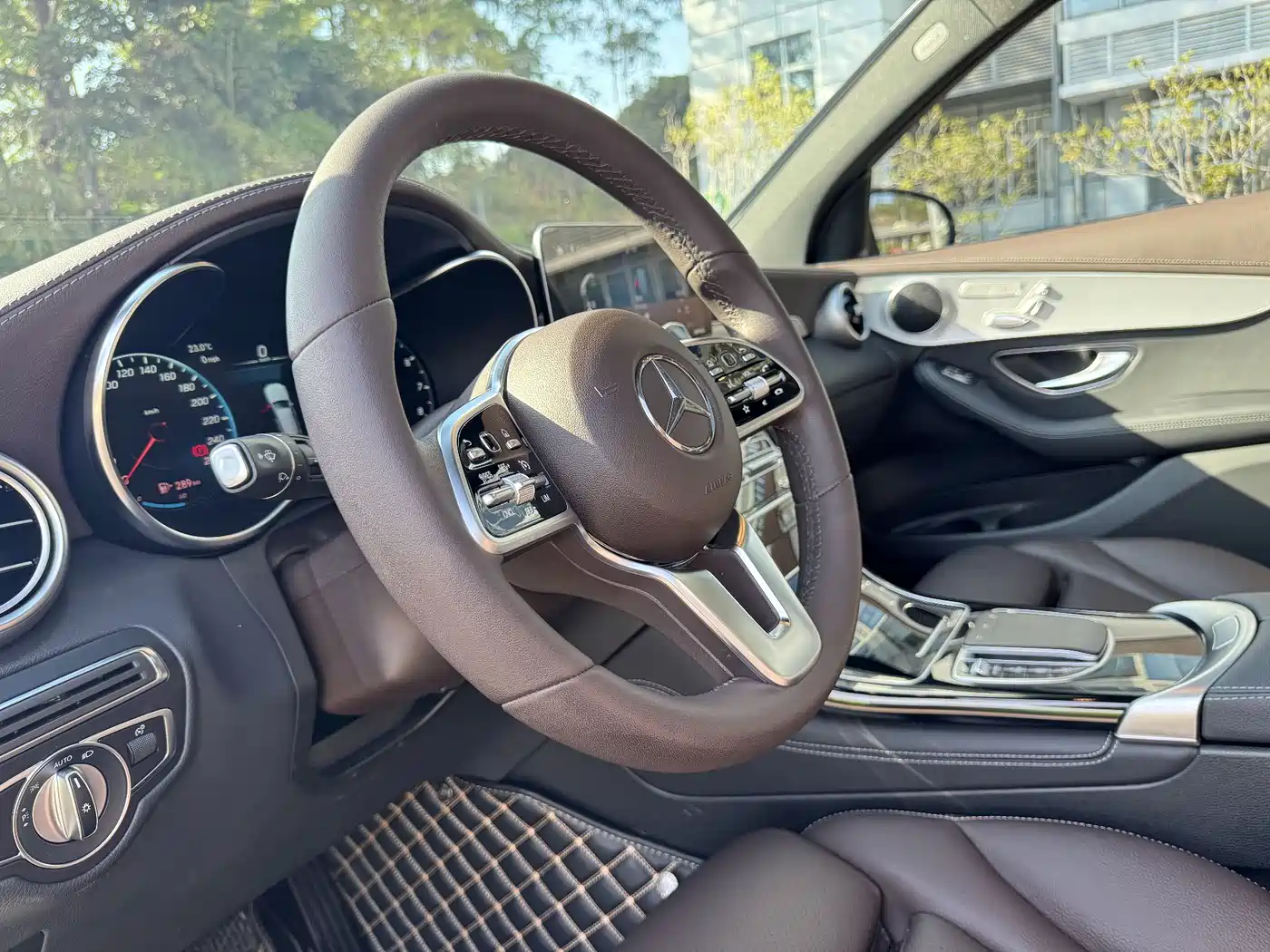 Mercedes-Benz GLC 2022 Model GLC 260 L 4MATIC Dynamic Edition фото 8