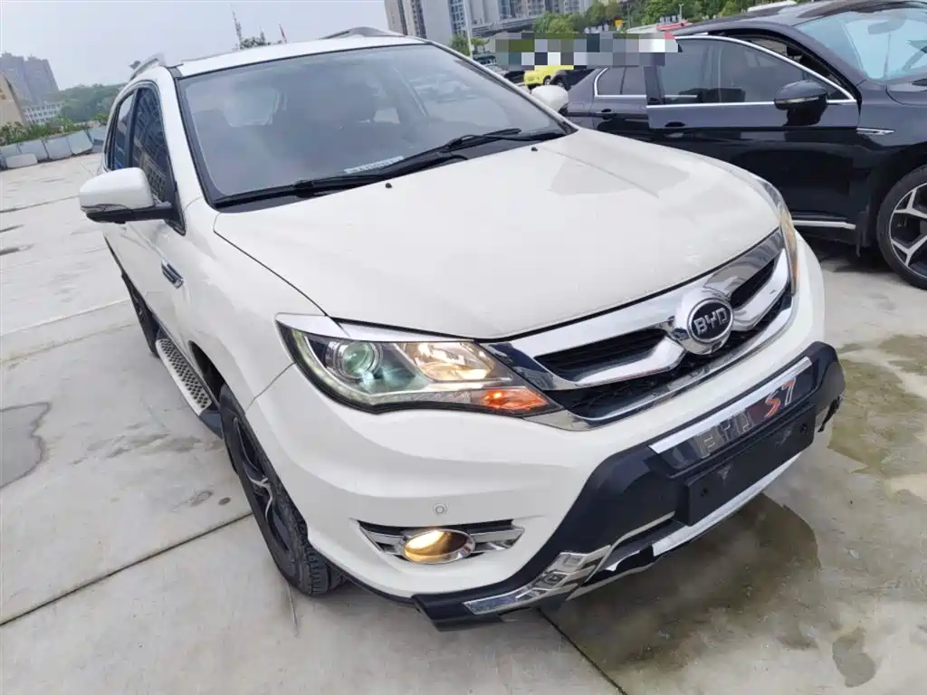 BYD S7 2016 1.5T Manual Premium Model фото 22